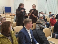 В рамках партийного проекта «Школа грамотного потребителя» в городе Куровское прошел круглый стол по вопросам ЖКХ