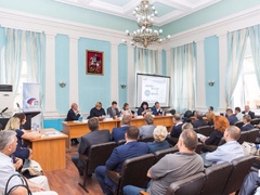 В Московской области обсудили проекты обновленных профессиональных стандартов в сфере управления и эксплуатации многоквартирных домов.