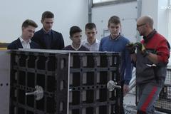 В каких условиях готовят специалистов рабочих профессий, выясняли федеральные